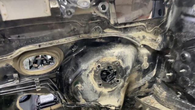 Кузовной ремонт WV Polo. Часть 1 Разборка. Стапель. смотреть онлайн