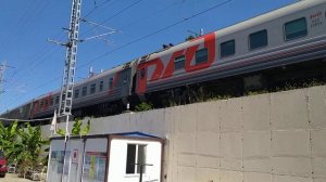 Электровоз 2ЭС4К-122 с поездом №118 Самара - Адлер