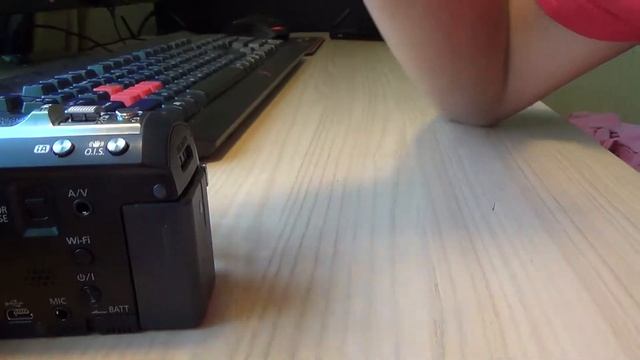 Cравнение видеокамер Sony HDR-CX280E и Panasonic HC-V720M смотреть онлайн