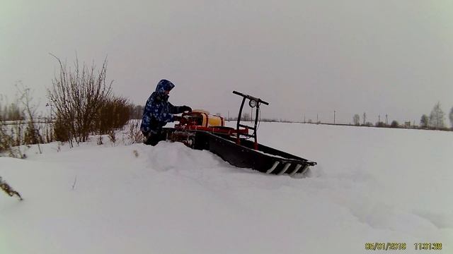 Испытания мотобуксировщика с модулем толкач