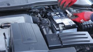 VW Passat B6 2005-2011 Battery Removal and Replacement - Guide for How to remove & access battery