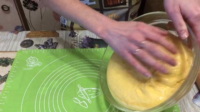 Солнечные ТЫКВЕННЫЕ БУЛОЧКИ с изюмом! смотреть онлайн