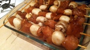 Куриные шашлычки на ужин,в духовке с шампиньонами,баклажанами и салом.