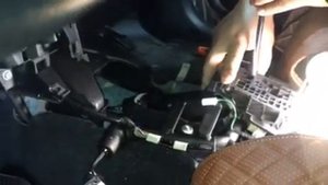 Toyota RAV 4 замок акпп. Мультилок как один из вариантов дополнительной защиты от угона