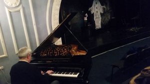 Вальс А. Петрова на старинном рояле " Ф. Мюльбах".
