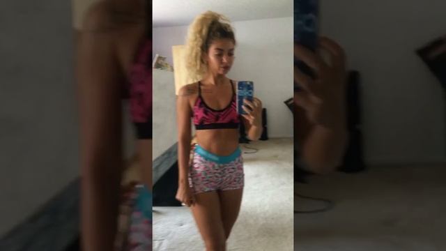 @dariborun #FitThickRiri personal trainer mother of a girl with a heart outside Virsaviya смотреть онлайн