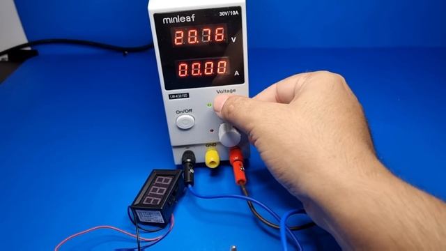 How to Convert Voltmeter to Ammeter?