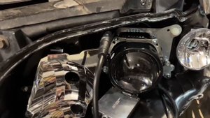 Infiniti FX (s50) - замена линз, диодные Expression