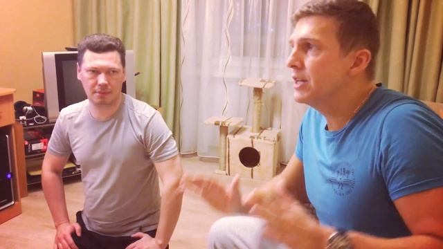 ДОМАШНЯЯ ТРЕНИРОВКА ДЛЯ МУЖЧИН в возрасте 40+ Для новичков БЕЗ тренажеров, гантелей, штанг