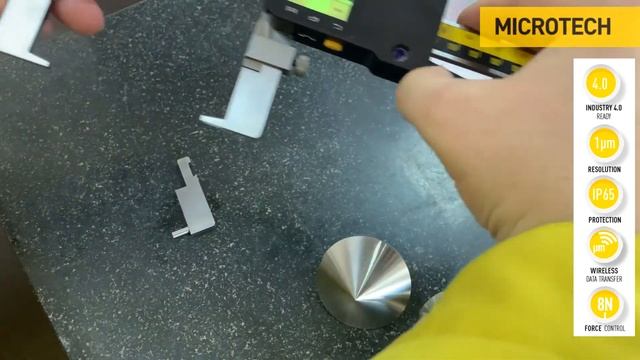 Комп'ютеризований мікронний універсальний штангенциркуль зі змінними накінечниками