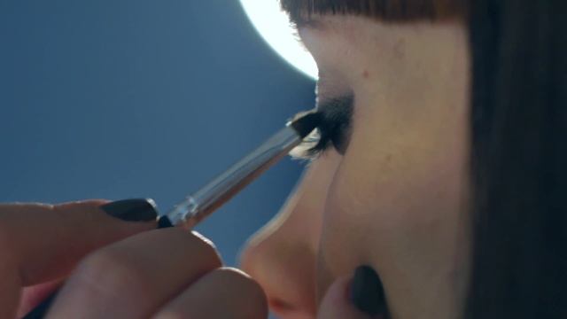 Макияж Smoky eyes (Смоки айс) Тени Atelier T22. Визажист -Татьяна Халло смотреть онлайн