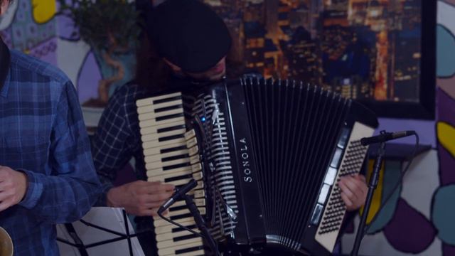 Klazz-Ma-Tazz - Misirlou смотреть онлайн