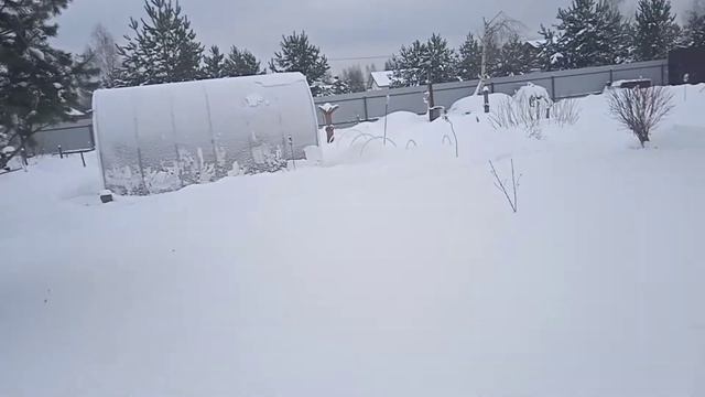 Почему я пошла работать УБЕГАЮ из дома.