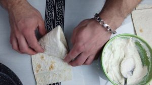 Треугольники с творогом из лаваша