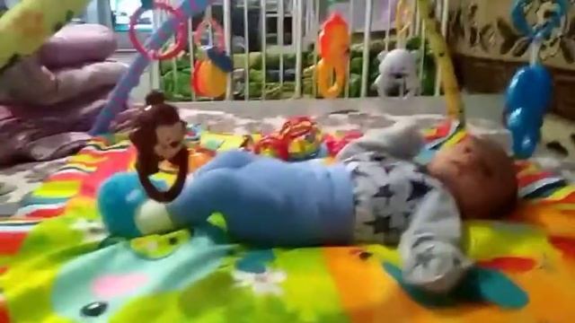 Ребенку 2 месяца - играем с ребенком, как играть, развитие речи, что умеет ребенок смотреть онлайн