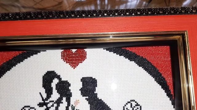 Вышивка в смешанной технике от фирмы Овен.Настенные часы оформлены. смотреть онлайн