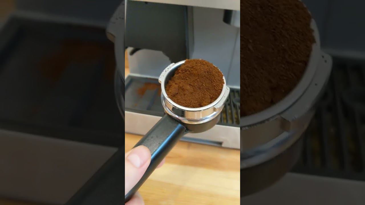 Кофейная станция SAECO MAGIC CAPPUCCINO COMBI демонстрация работы смотреть онлайн