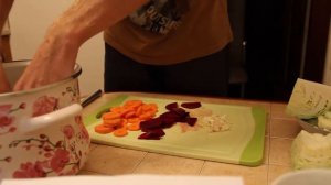 Маринованная капуста со свеклой! Съедается за 2 дня!