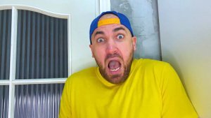 Марк и папа устроили домашний зоопарк и очень хотят иметь домашних животных!