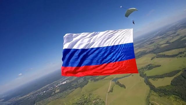 Улётные прыжки с парашютом в Аэроград Коломна смотреть онлайн