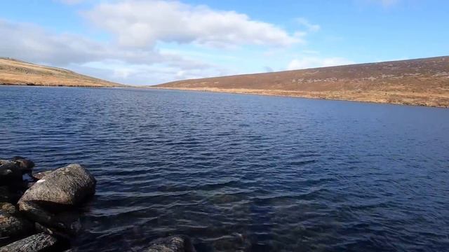 Sharing my utter joy of a spontaneous winter skinny dip in a secluded mountain lake in Snowdonia ? смотреть онлайн