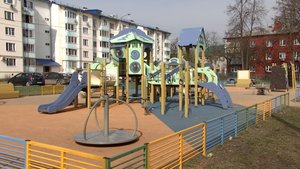 В Подмосковье мигрантка ударила двух подростков на детской площадке / Город новостей на ТВЦ