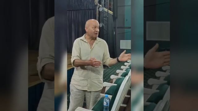 Актер Вячеслав Гришечкин побывал в Волжском и оценил ВДТ после ремонта: видео смотреть онлайн