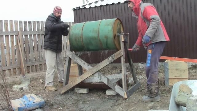 Самодельная бетономешалка отзывы. Приготовление бетона вручную. Полезные самоделки