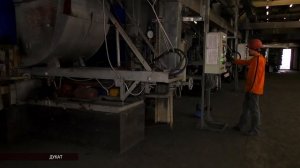 Четыре женщины работают на модульной котельной поселка Дукат Магаданской области