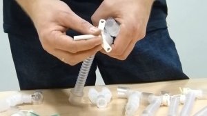 Соединение контура ИВЛ с трахеостомической трубкой