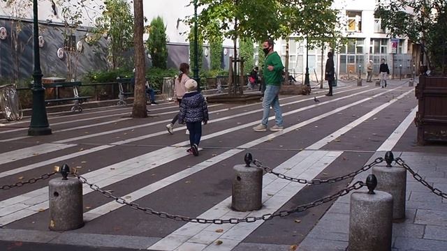 Онлайн-экскурсия по Парижу. Пассажи второго округа. Винные лавки, магазин зонтиков и маленькая Инди смотреть онлайн