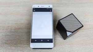 Как подключить колонку к телефону?