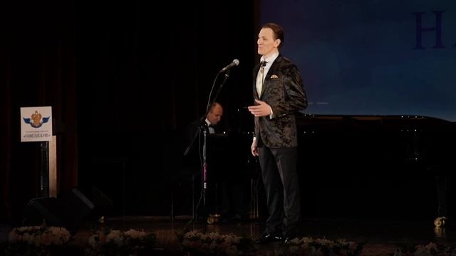 романс "Звёзды на небе" поёт  СЕРГЕЙ ПЕТРИЩЕВ