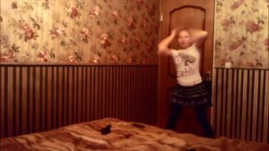 Танец двух девочек...