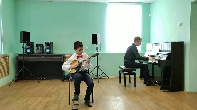 К. Вебер "Адажио" ,Г. Кингстей "Золотые зерна кукурузы" , Обр. Н. Успенского "Ивушка" смотреть онлайн