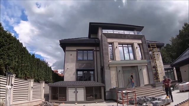 КОМАНДА ПРОФЕССИОНАЛЬНЫХ КРОВЕЛЬЩИКОВ В ДЕЛЕ. ШЕФ-МОНТАЖ МЯГКОЙ КРОВЛИ