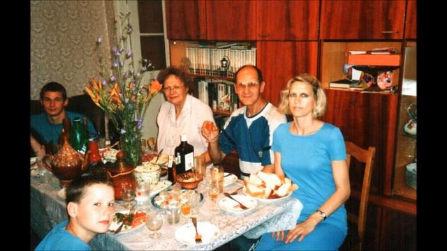 Версия бабушки Мили почему родители не носили обручальные кольца смотреть онлайн