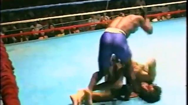 безумный бой- Jay R  Palmer Vs  Andras Szarka - SUPERBRAWL 1  1996