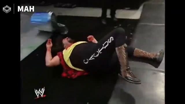 WWE 1000 OMG Moments!!! смотреть онлайн