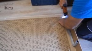 Сборка экрана с коробом КВАРТЭК на кронштейнах