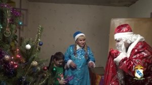 Полицейский Дед Мороз исполнил мечту семилетнего Гордея из Курска