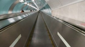 Поездка на траволаторе под Невой в Санкт-Петербурге. 22.11.2023