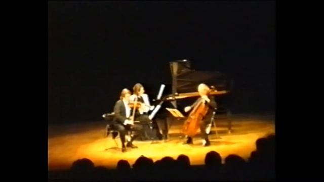 Shostakovich - Piano Trio n° 2 op. 67 - Andante - Berlinskaia, Tretiakov, Berlinsky смотреть онлайн