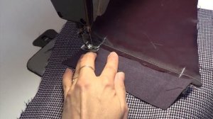 Обработка прорезного кармана в рамку