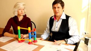 Ребенок с аутизмом. Как с ним играть и взаимодействовать.