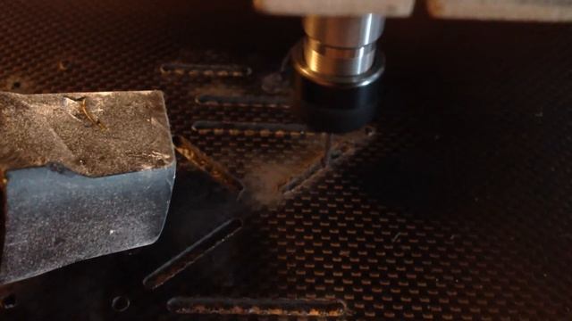 Квадрокоптер. Фрезеровка карбона смотреть онлайн