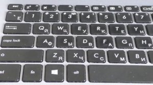 Почему на ноутбуке неправильно печатает клавиатура.