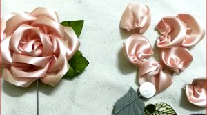 Атласная лента. Роза из атласных лент своими руками. Подробный мастер-класс