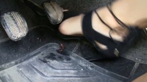 Fiat Cinquecento won't start | Lady can't start car | CAR CRANKING