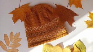 Шапка "Золото осени". Готовая работа. #вязание #шапкаспицами #shots #вязаниеспицами #осень